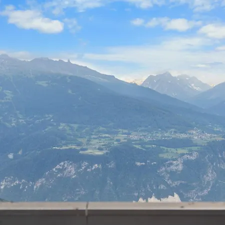 Mars 503 Sur La Place Du Village A Avec Vue Sur Les Alpes Anzère