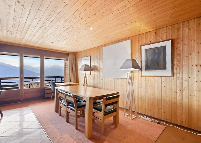 Appartement Mars 503 Sur La Place Du Village A Avec Vue Sur Les Alpes *