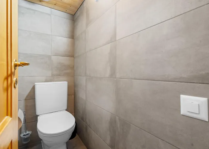 Appartement Mars 503 Sur La Place Du Village A Avec Vue Sur Les Alpes *