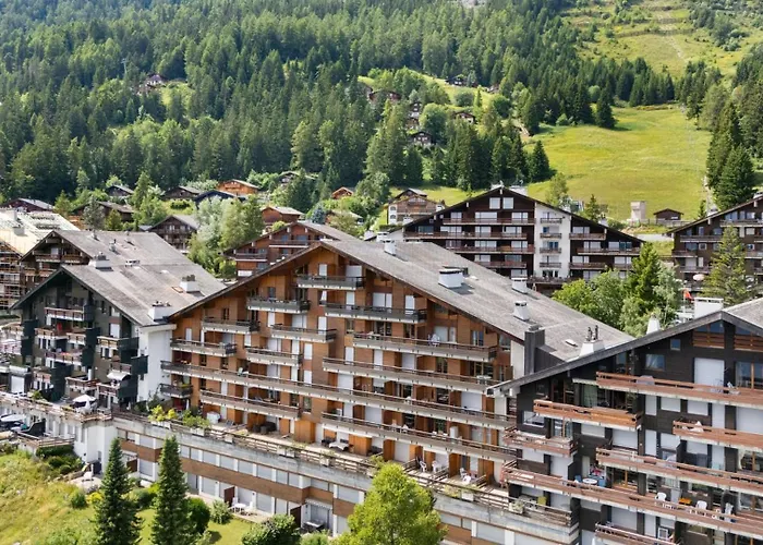 Appartement Mars 503 Sur La Place Du Village A Avec Vue Sur Les Alpes